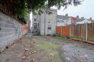 Garden - click for photo gallery